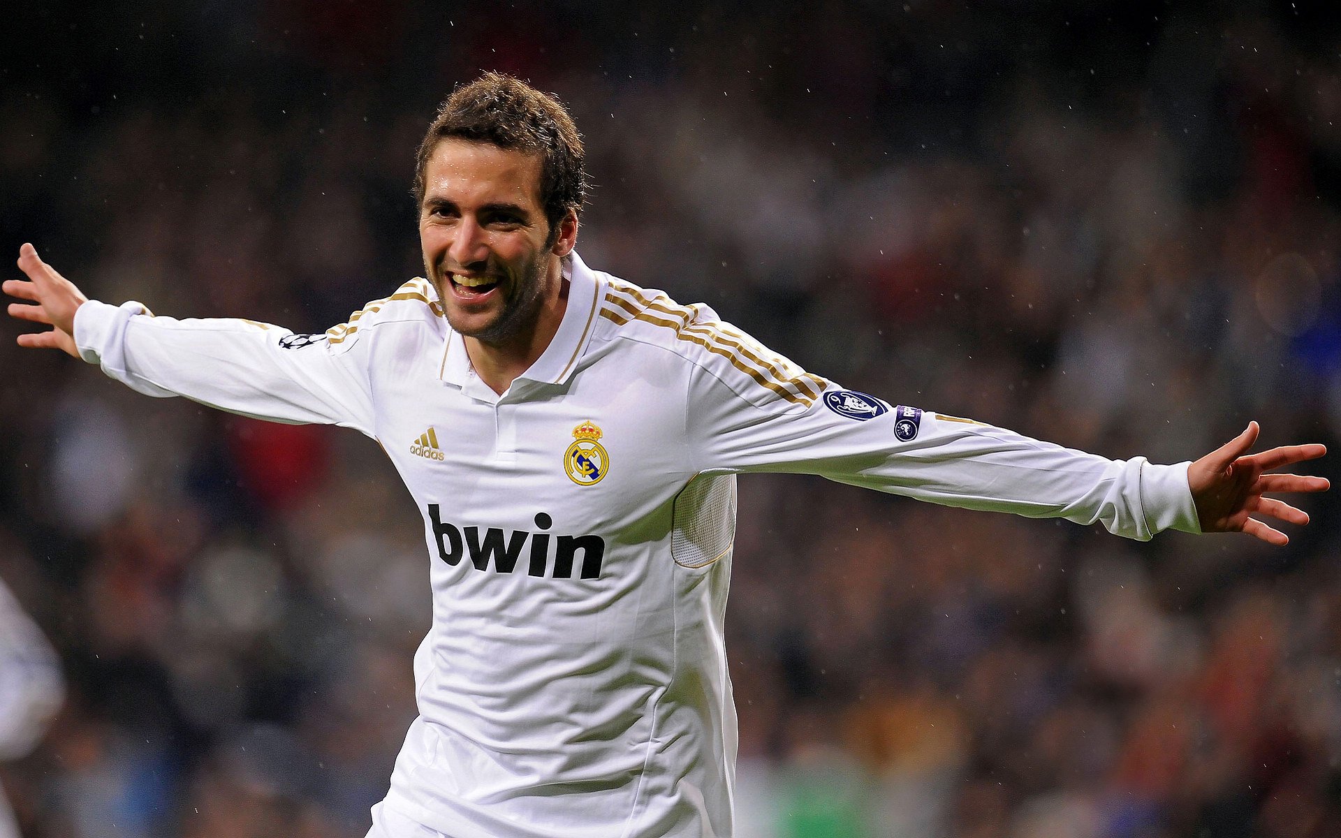 世界拳击重量级卫冕战终结新王加冕，世界拳击2020视频